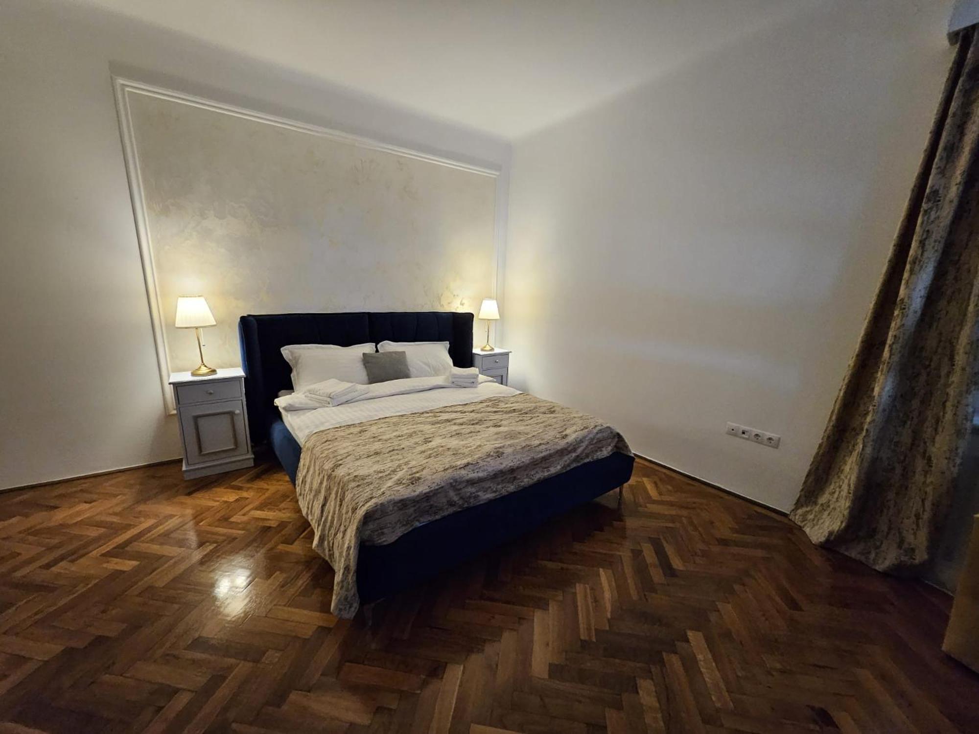 Aparthotel Casa Raduly *
